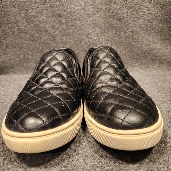 STEVE MADDEN Ecentrcq Black Faux Leather Quilted Comfort Slip On Womens 9M - Picture 3 of 10